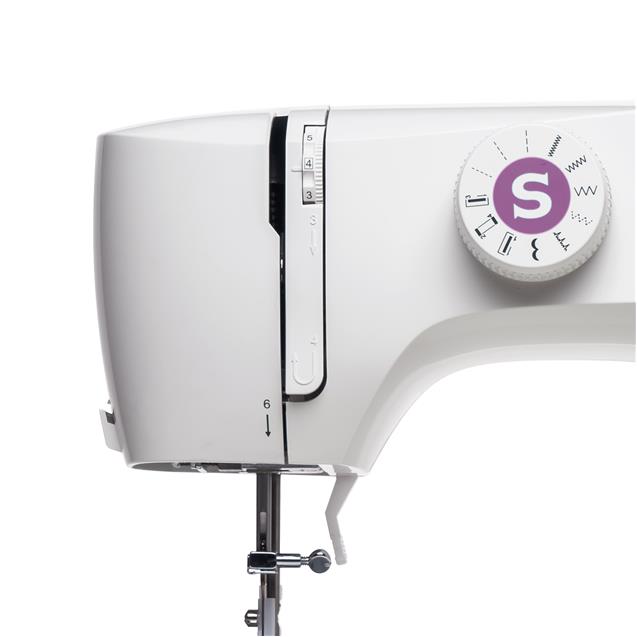 Maquina Singer Recto/Zigzag 6 Puntadas Luz (M1605C) - Imagen 4